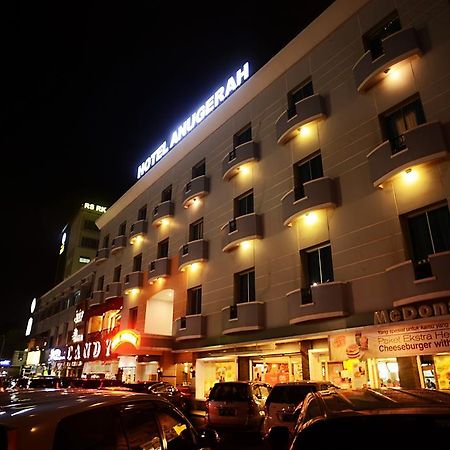 Hotel Anugerah Palembang Esterno foto