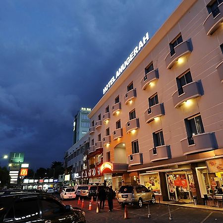 Hotel Anugerah Palembang Esterno foto