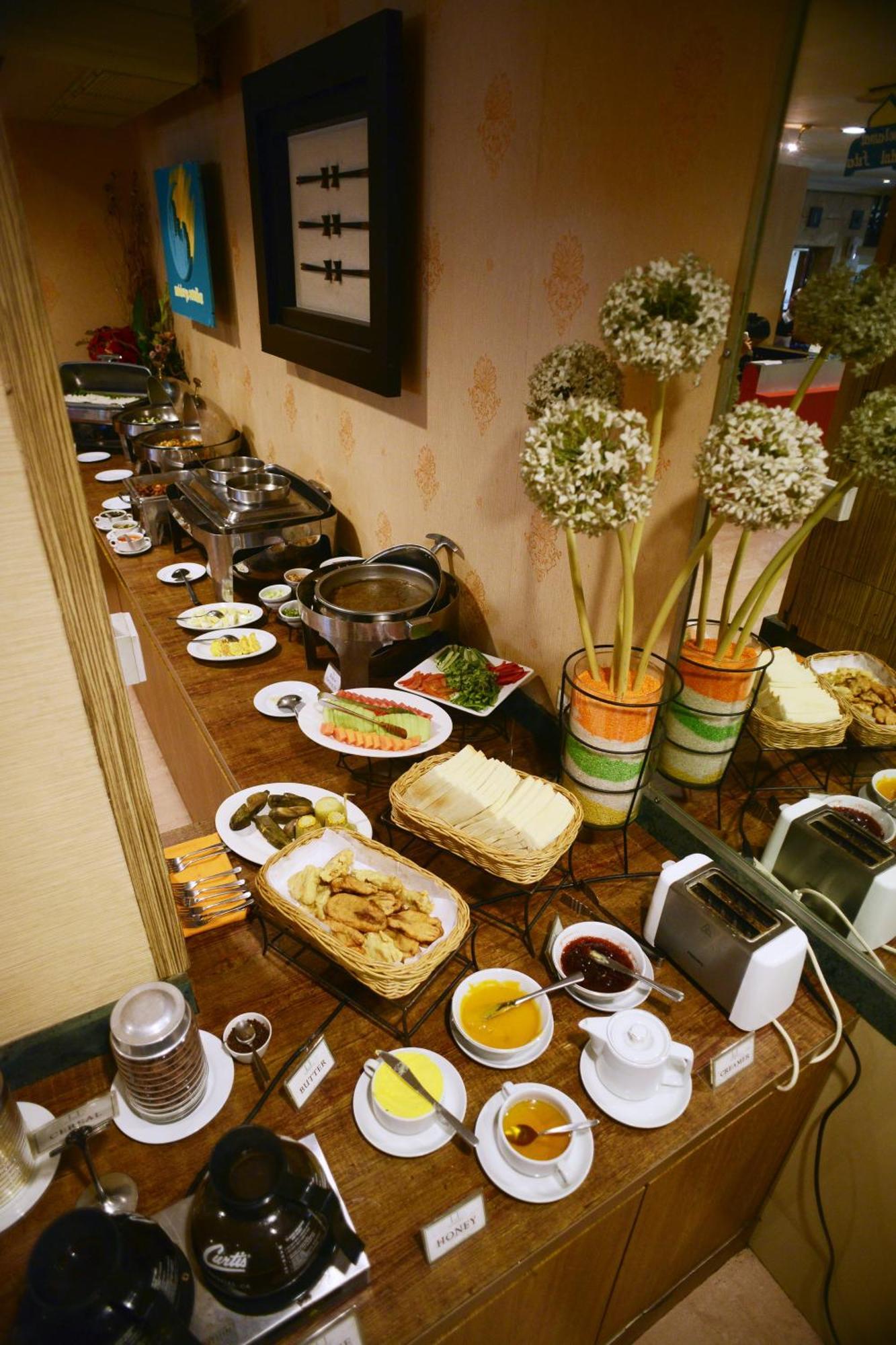 Hotel Anugerah Palembang Esterno foto