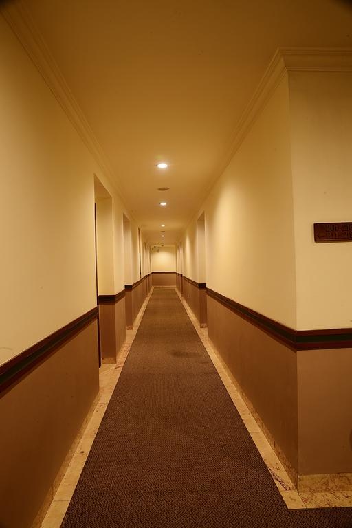 Hotel Anugerah Palembang Esterno foto